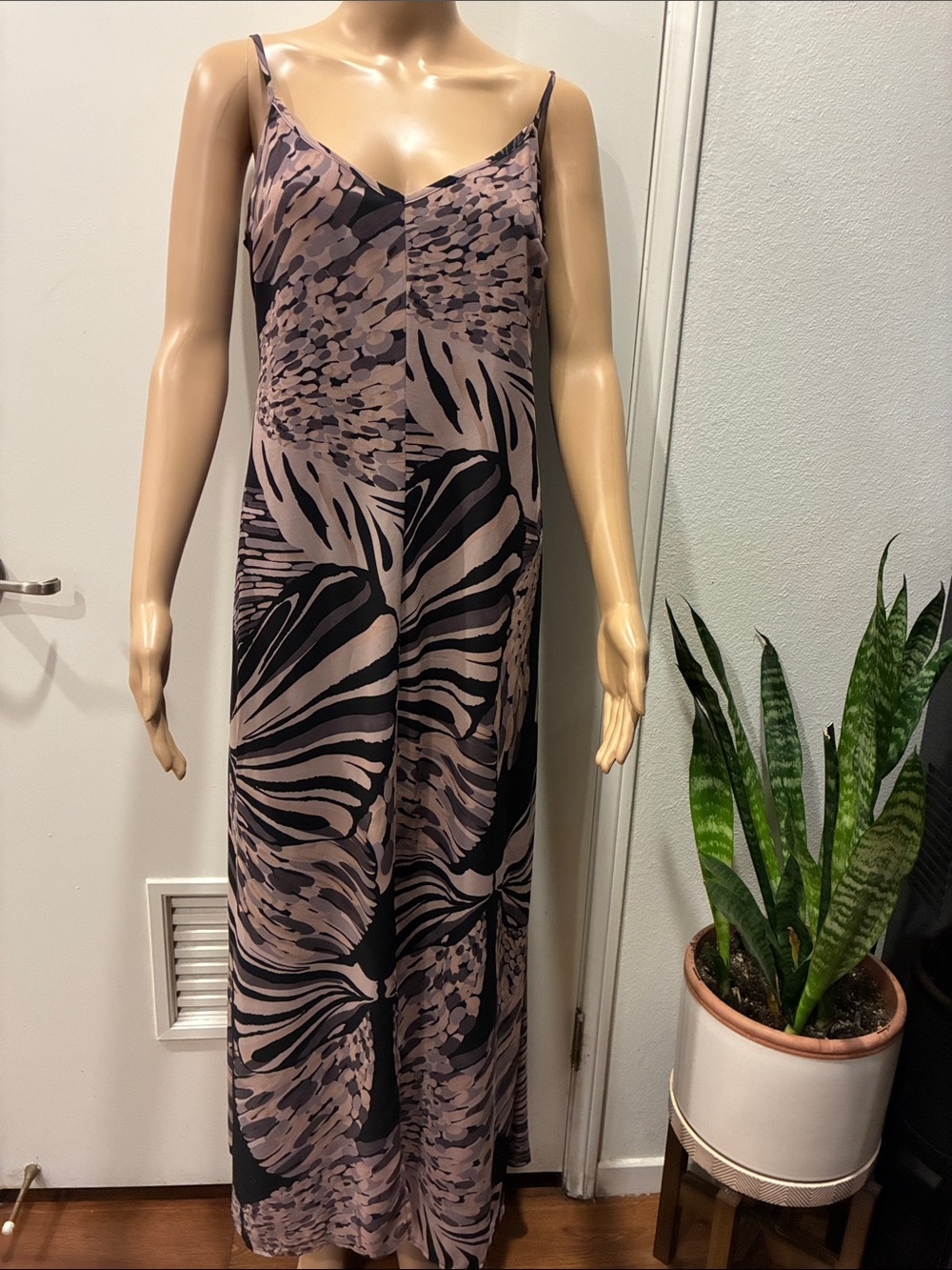 lovestitch Mauve and Black Printed Spaghetti-Strap Maxi Dress